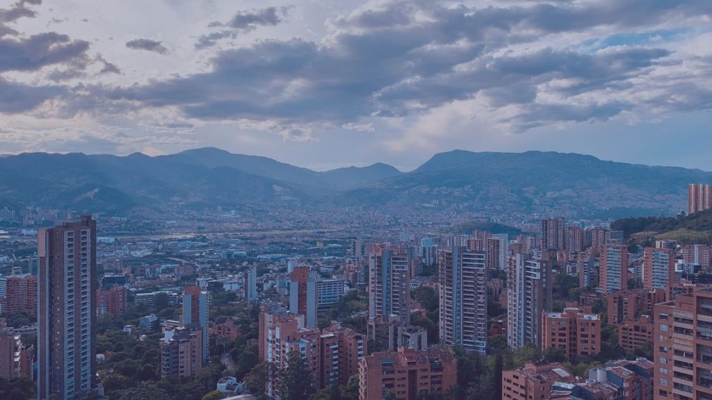 Western Union en Medellín: Sucursales y horarios