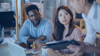 como abrir una empresa en colombia desde el extranjero