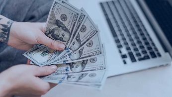 como pagarle a un freelance en peru paso a paso