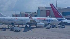 air europa equipaje cual puedes facturar y llevar de mano